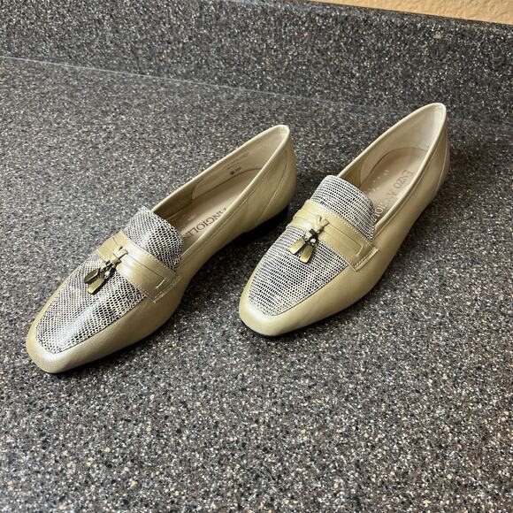 Enzo Angiolini Comfort Flats Womens Sz 7.5M Snake Skin Print Gold Leather Loafer - Picture 2 of 10